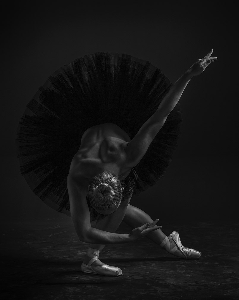 ballerina bowing photography course with john barrett